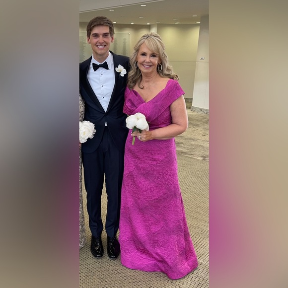 Teri Jon evening gown - Picture 5 of 5